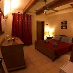 Ad Hoc Il-Pergla