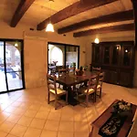 B&B Ad Hoc Il-Pergla