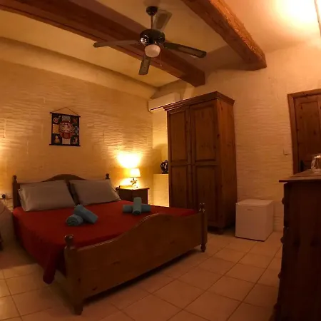Bed and breakfast Ad Hoc Il-Pergla