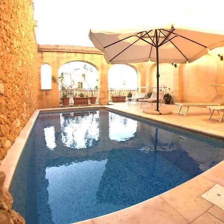 Oda ve Kahvaltı Ad Hoc Il-Pergla