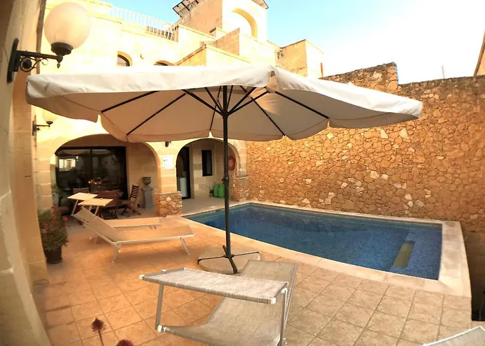 ベッド・アンド・ブレックファスト Ad Hoc 4*