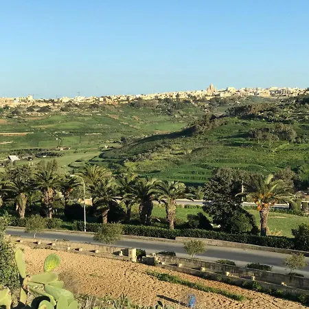 Bed & Breakfast Ad Hoc Il-Pergla