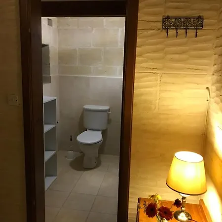 Ad Hoc B&B Il-Pergla