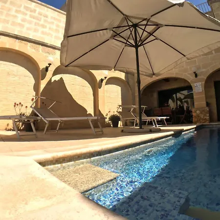 B&B Ad Hoc Il-Pergla