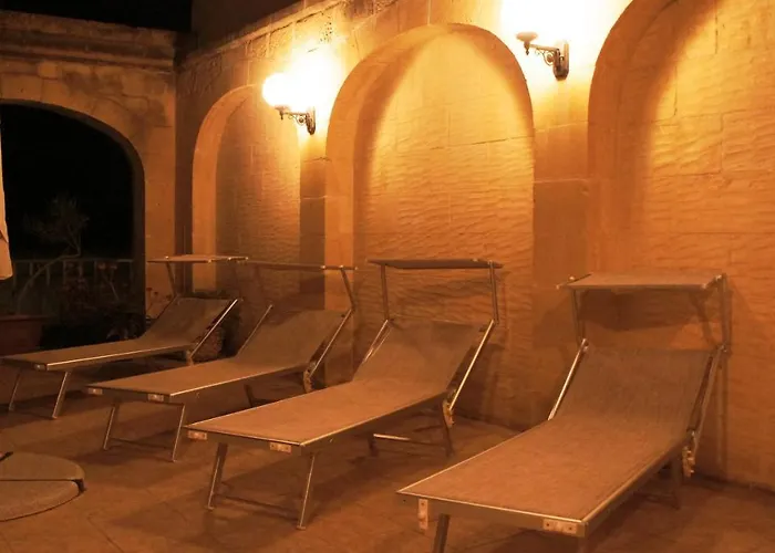 Ad Hoc Bed & Breakfast Il-Pergla